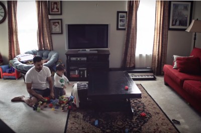 Zostawiła dziecko z ojcem. Ich nagranie podbiło internet! Co za tata!