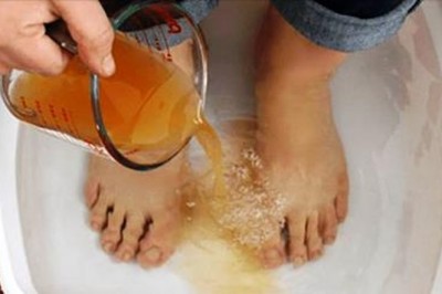 Namaczanie stóp  - starożytna chińska receptura która pomoże oczyścić cały organizm z toksyn przez stopy! 