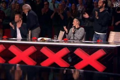 Nie zaczekali do końca tylko dali 4 razy nie! Gdy skończyła musieli ją przepraszać i zmieniać werdykt!