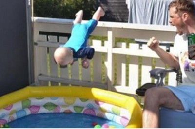 Po tym zdjęciu okrzyknęli go najgorszym ojcem na świecie! Prawda okazałą się jednak bardziej zaskakująca!