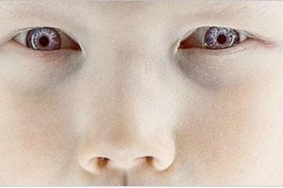 Ma zaledwie 8 lat, a już chcą ją agencje modelek! Jak zobaczysz jej niezwykłą urodę - zrozumiesz zachwyt!