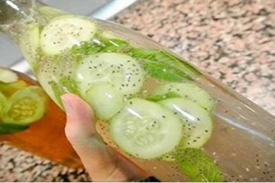 Wypij ten napój co dzień przed pójściem do łóżka! Prosty sposób na pozbycie się tłuszczu zalegającego na brzuchu! 