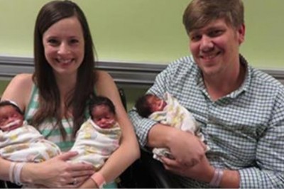 Biała mama rodzi czarnoskóre trojaczki! Pomimo, że jej mąż również jest biały pokochali dzieci!