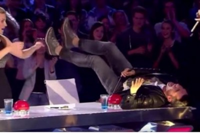 Tej akcji nie przewidzieli! Zaczęła śpiewać jak w operze ale gdy zerwała sukienkę jurorzy oszaleli!