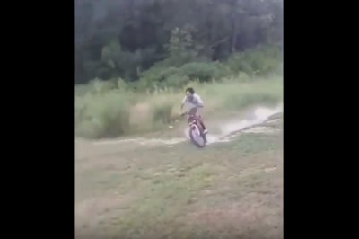 Hamowanie twarzą! Hardcorowy typ na BMXie i jego pechowy zjazd!