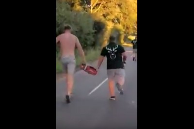 Chcieli być zabawni, a stracili skrzynkę piwa! Karma szybko do nich wróciła!