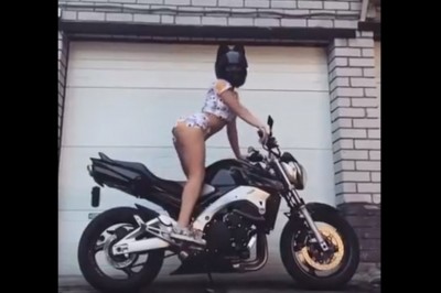 Chłopak jej chyba tego nie daruje! A chciała tylko nakręcić krótki filmik :D 