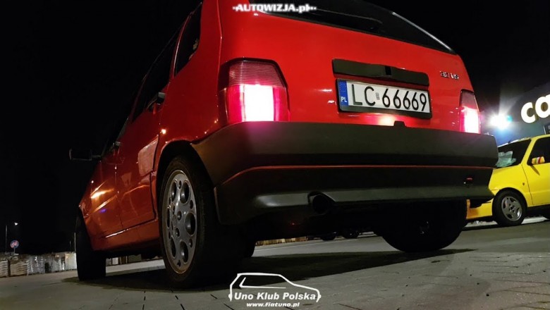 Szalony projekt z Polski! Przed Wami kozacki Fiat Uno z silnikiem 3.0 V6!