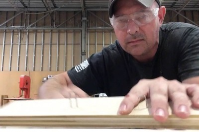 Miał być srogi żart z pracownika, ale ziomek chyba za wolno wszystko ogarniał!