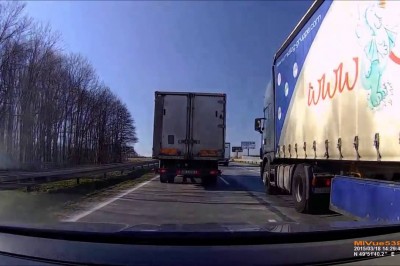 Piękna i szybka kara dla szeryfa blokującego lewy pas