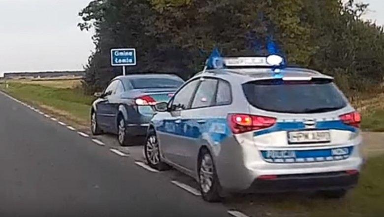 Wyprzedzanie na czołówkę tuż przed policjantami. Seba szybko pożałował swojego manewru