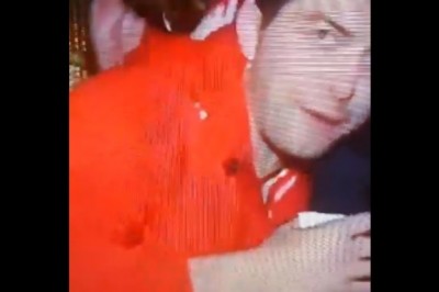 Świętujący kibic orientuje się, że krzyczy do mikrofonu TVN. Jego reakcja bezcenna :D