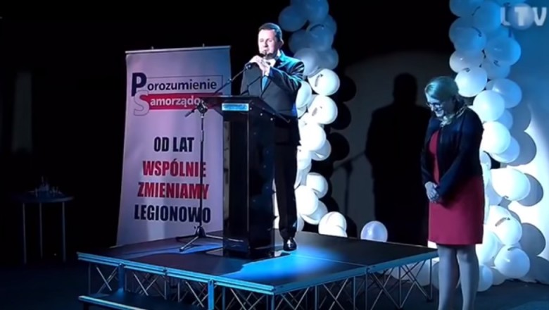 Żenujący występ prezydenta Legionowa. Zrobił sobie „roast” podczas przedstawiania kandydatów