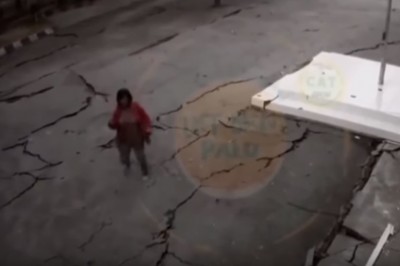 Ludzie biegali w panice. Skutki trzęsienia ziemi o magnitudzie 7.5