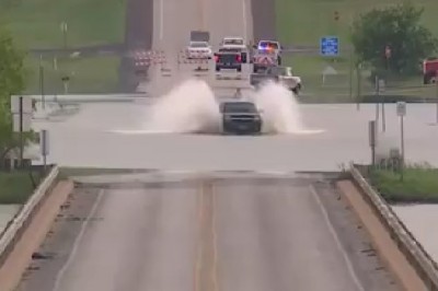 Policja mówiła mu, żeby nie jechał, ale on wiedział lepiej. Czyli jak się pozbyć auta