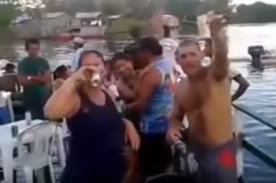 Wbił się Wam ktoś kiedyś na imprezę? To zobaczcie jak to zrobił ten ziomek