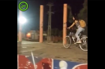 Dziewczyna na rowerze chciała pokazać „stajla”. Wyszła niestety żenada