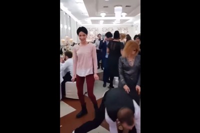 Janusz napalił się na taniec z inną na weselu. Grażyna nie mogła go powstrzymać