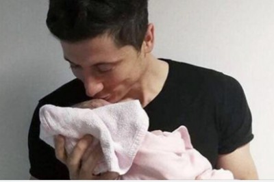  „Chciałem pomóc, a nie wiedziałem, czy dobrze robię” Robert Lewandowski szczerze o byciu ojcem