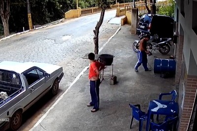 Tadek złapał szlifierkę i zaczął ciąć beczkę po benzynie. Efekt mógł być tylko jeden