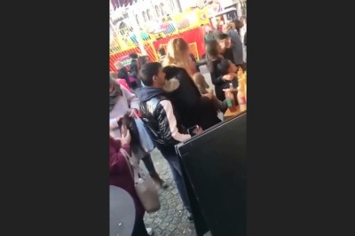 Złapali kieszonkowca na gorącym uczynku. Uważajcie w czasie świątecznych zakupów