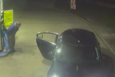 Kolega zamiast zatankować podpalił koledze samochód na stacji benzynowej