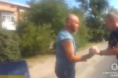 Dał koledze potrzymać granat i wyciągnął zawleczkę. Żart poziom Rosja