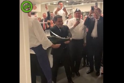 A miało być tak fajnie. Firmowa impreza z otwieraniem ogromnego szampana