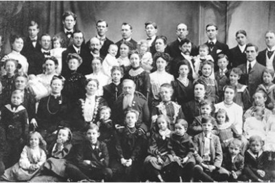 Kobieta urodziła 69 dzieci w przeciągu 76 lat. Jej historia wzbudza kontrowersje