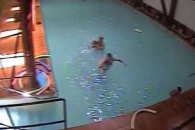 Hotelowe nagranie z ratowania tonącego dziecka. Ratownik na medal