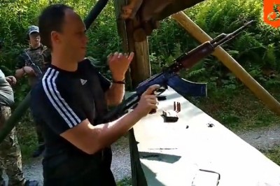 Akcja z Kałachem na polskiej strzelnicy. Tego się nie spodziewali