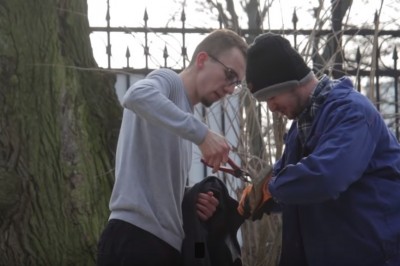 „Gwóźdź w ręce”, czyli konkretna akcja z przypadkowymi ludźmi na ulicy