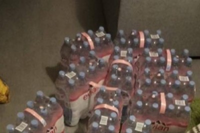 Powiedziała mężowi, żeby kupił 12 sztuk wody. Zdjęcie z jego zakupów zostało hitem w sieci 