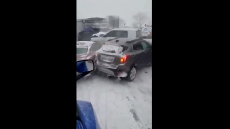 Kierowca TIRa sfilmował moment tworzenia się karambolu na autostradzie