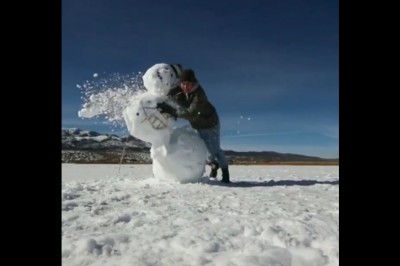 Niewinna zabawa z bałwanem o mało nie skończyła się dla niego tragicznie