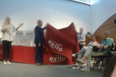 Pranie mózgu i manipulacje na pokazie sprzętów. Wszystko nagrała ukryta kamera