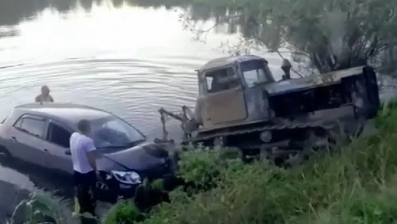 Mati spychaczem tera, dawaj. Czyli jak to trzech typów wyciągało auto z jeziora