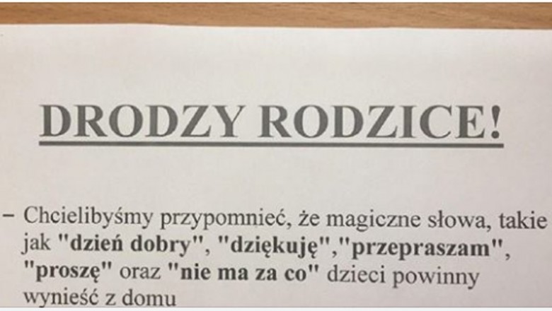 Na szkolnych drzwiach pojawił się szczery komunikat od oburzonych nauczycieli, skierowany do rodziców