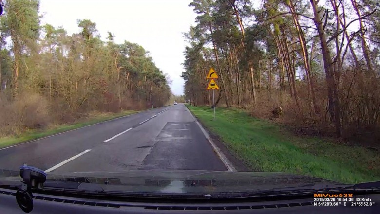 Jedziesz sobie spokojnie, a tu nagle gość nie ogarnia swojego BMW