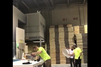 Młody łap za worek i pomagaj koledze, czyli kolejna wkręta świeżaka 