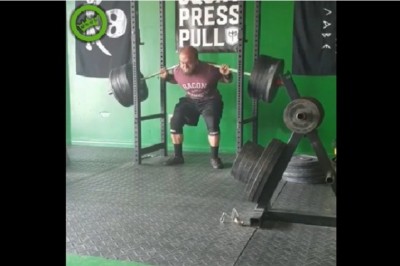 Myślisz, że widziałeś kozaka na siłowni? To zobacz co odstawił ten gość