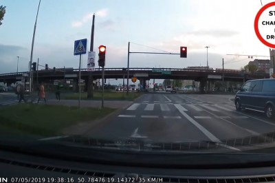 Nagranie z tragicznego wypadku motocyklisty na skrzyżowaniu w Częstochowie