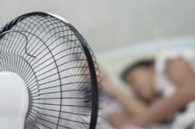 Śpisz przy włączonym wentylatorze całą noc? Przeczytaj jakie mogą być negatywne skutki