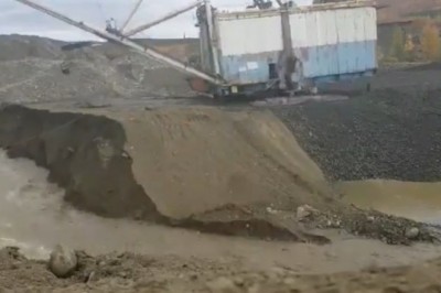 Ratowanie potężnej 720-tonowej koparki. Takiego odjazdu na koniec to się nie spodziewałem