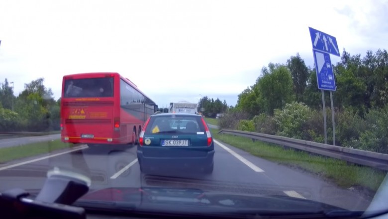 Zajechał TIRem drogę autobusowi, żeby ten go nie wyprzedził 