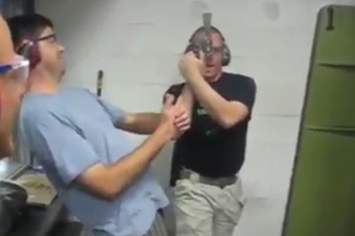 Instruktor narobił sobie wstydu. Chciał zrobić popisowy pokaz, ale nie wyszło 