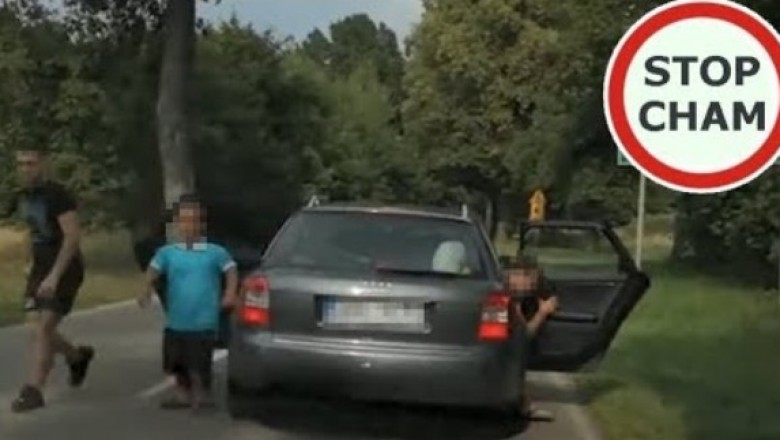 Wyskoczyli z samochodu, jeden z nich okopał auto. Seba i kumple dają popis