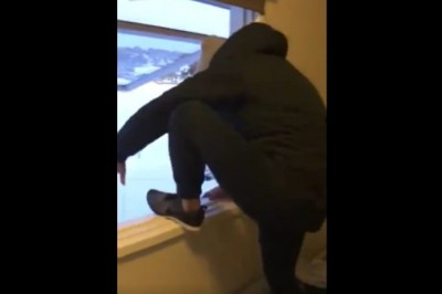 Kumpla, aż zatkało. Ziomek rozwalił system swoim skokiem z okna