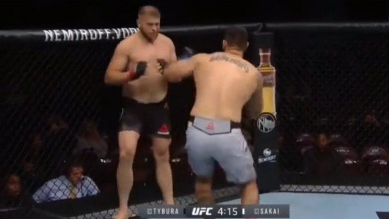 Fatalny występ Polaka na galu UFC Vancuver. Walka była bardzo krótka 