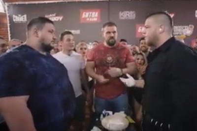 Wielki kozak kontra mniejszy koleś. Sport tylko dla wytrzymałych 